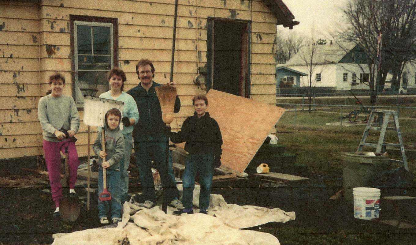 Older photo of the Pittender family